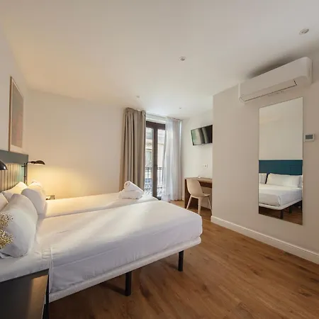 Guest house Som Nit Port Vell Barcelona