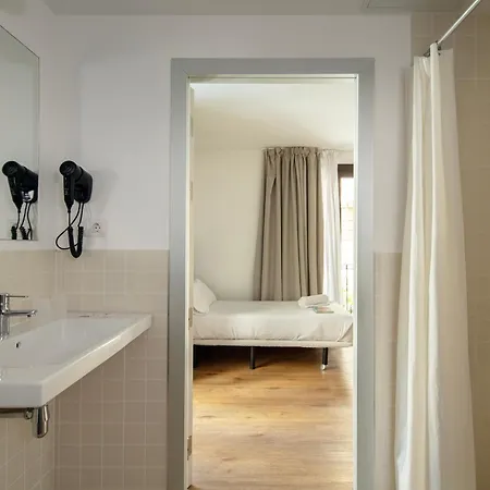 Guest house Som Nit Port Vell