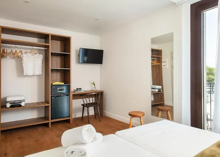 Som Nit Port Vell Barcelona