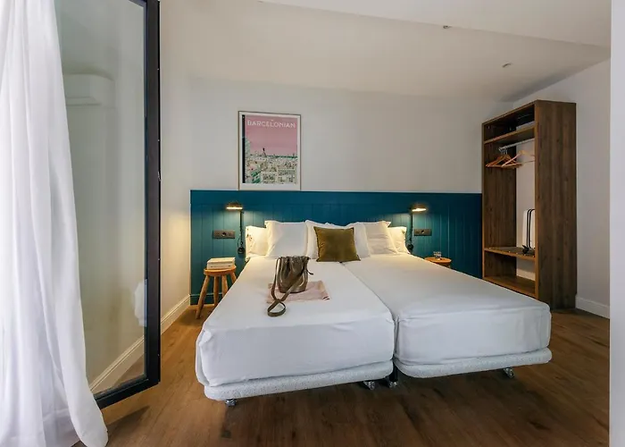 Guest house Som Nit Port Vell 4*