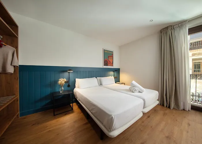 Som Nit Port Vell Barcelona