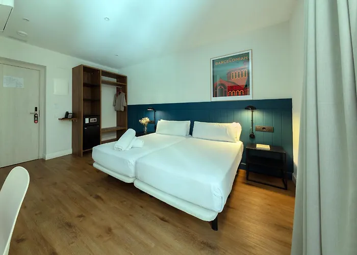 Guest house Som Nit Port Vell 4*