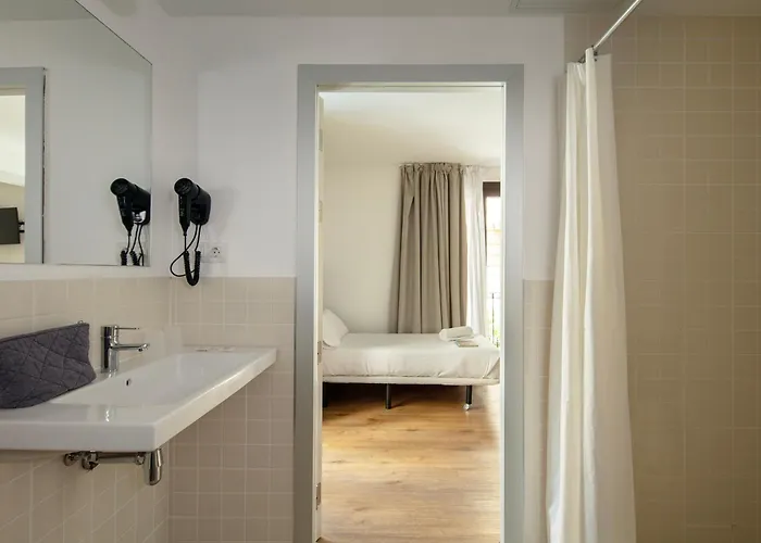 Guest house Som Nit Port Vell