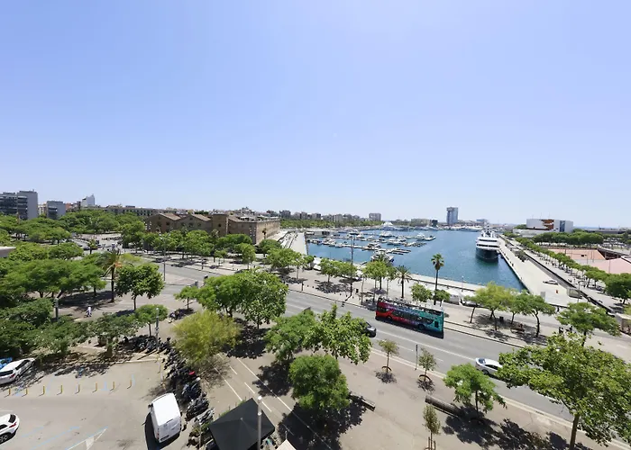 Som Nit Port Vell Guest house