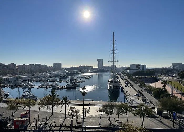 Som Nit Port Vell Guest house