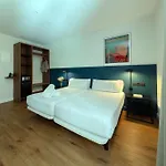 Pensionat Som Nit Port Vell 4*