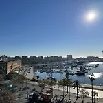 بيت ضيافة Som Nit Port Vell 4*